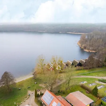 Familienfreundlicher Doppelbungalow Mit Terrasse Im Mirow *