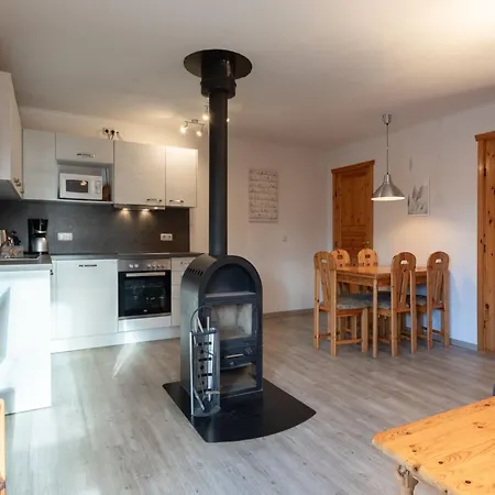 Ferienhaus Familienfreundlicher Doppelbungalow Mit Terrasse Im Mirow *