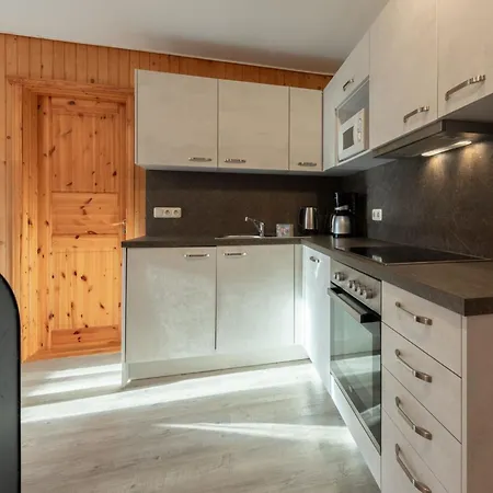 Familienfreundlicher Doppelbungalow Mit Terrasse Im Mirow Granzow