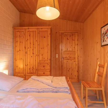 Familienfreundlicher Doppelbungalow Mit Terrasse Im Mirow Ferienhaus *