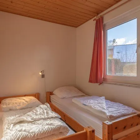 Ferienhaus Familienfreundlicher Doppelbungalow Mit Terrasse Im Mirow *